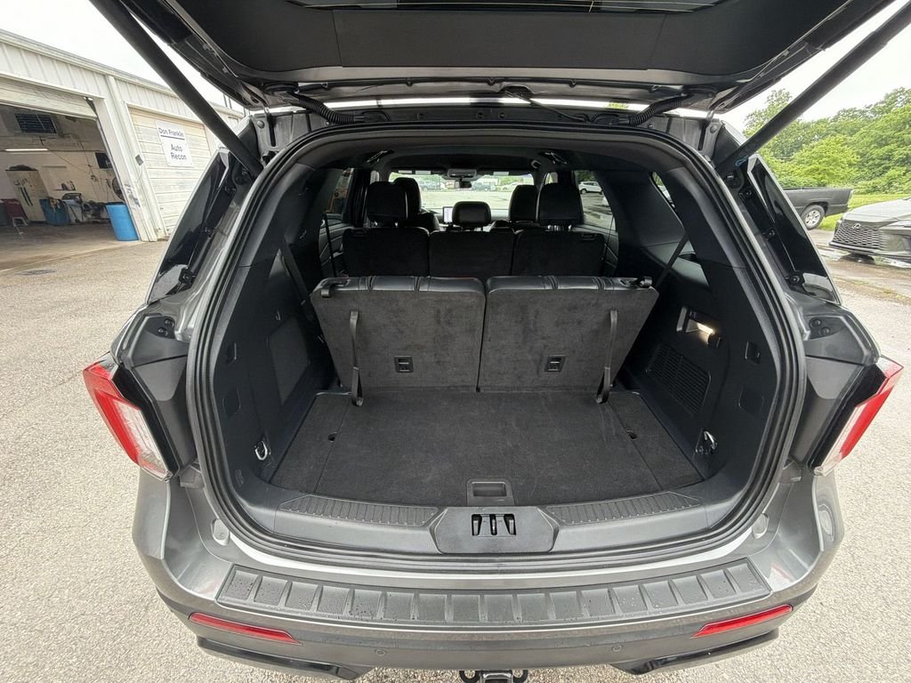 Used 2025 Gray Ford ST-Line image 24
