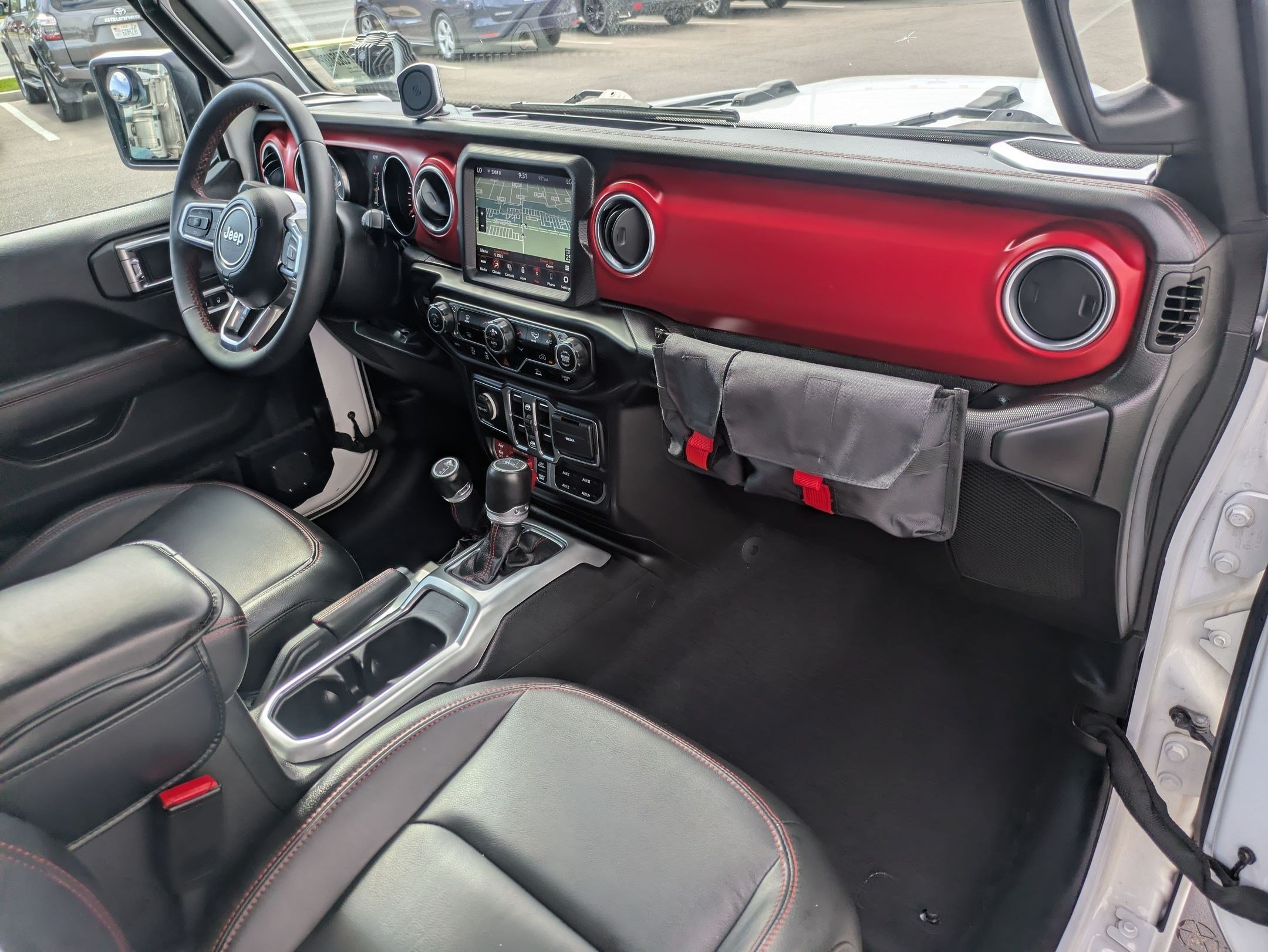Used 2023 Bright White Clearcoat Jeep Rubicon image 33