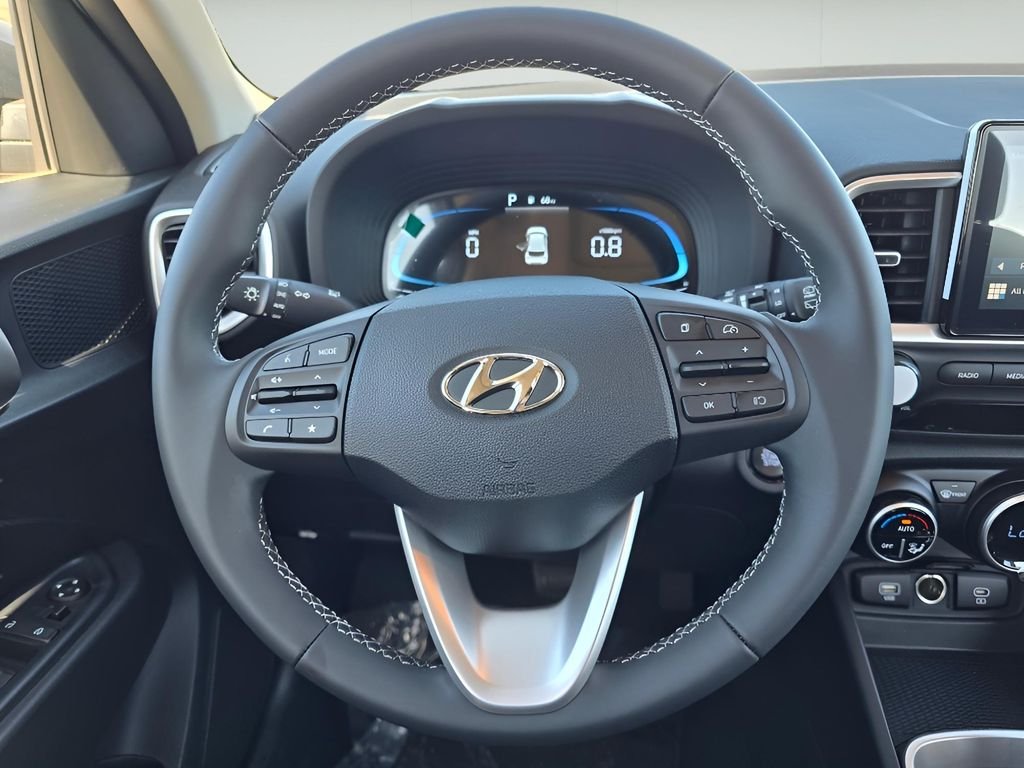 2025 Hyundai Venue SEL - Photo 24