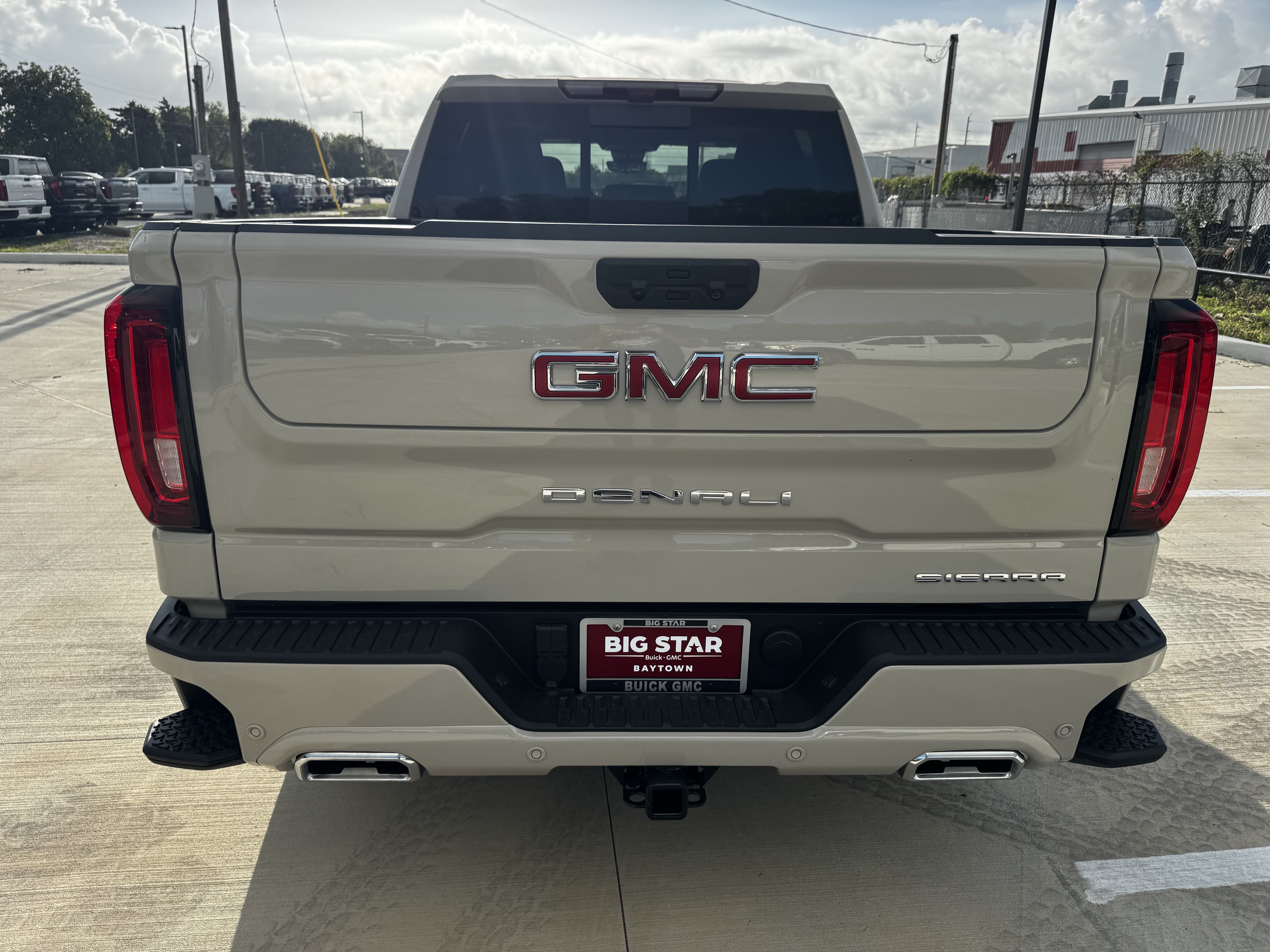 2026 GMC Sierra 1500 Denali - Photo 6