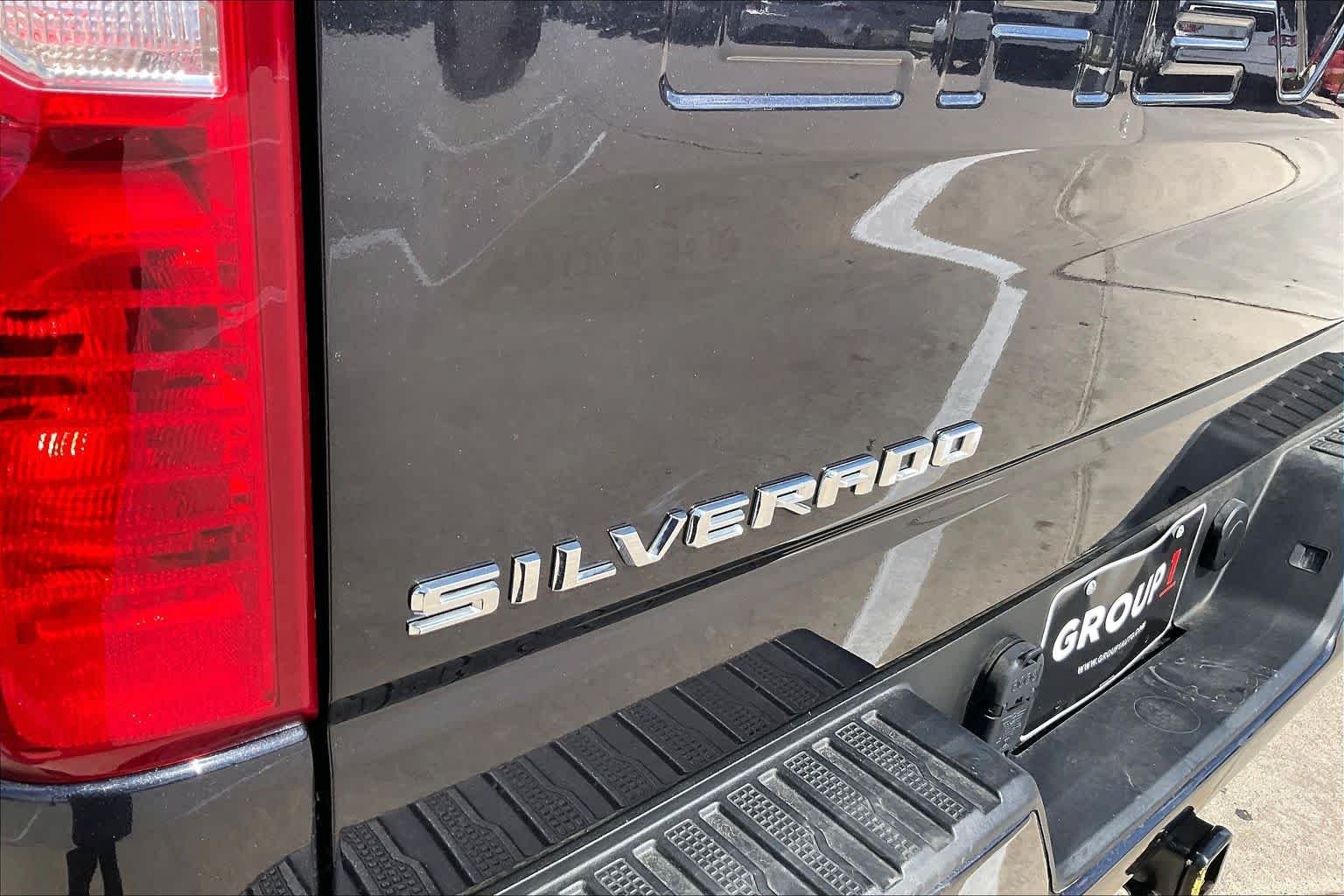 Used 2022 Dark Ash Metallic Chevrolet Custom image 30