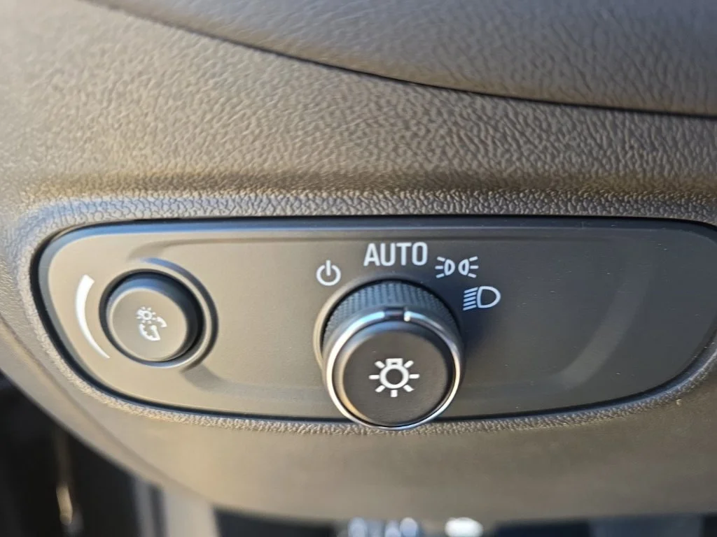 2024 Chevrolet Equinox LT - Photo 13