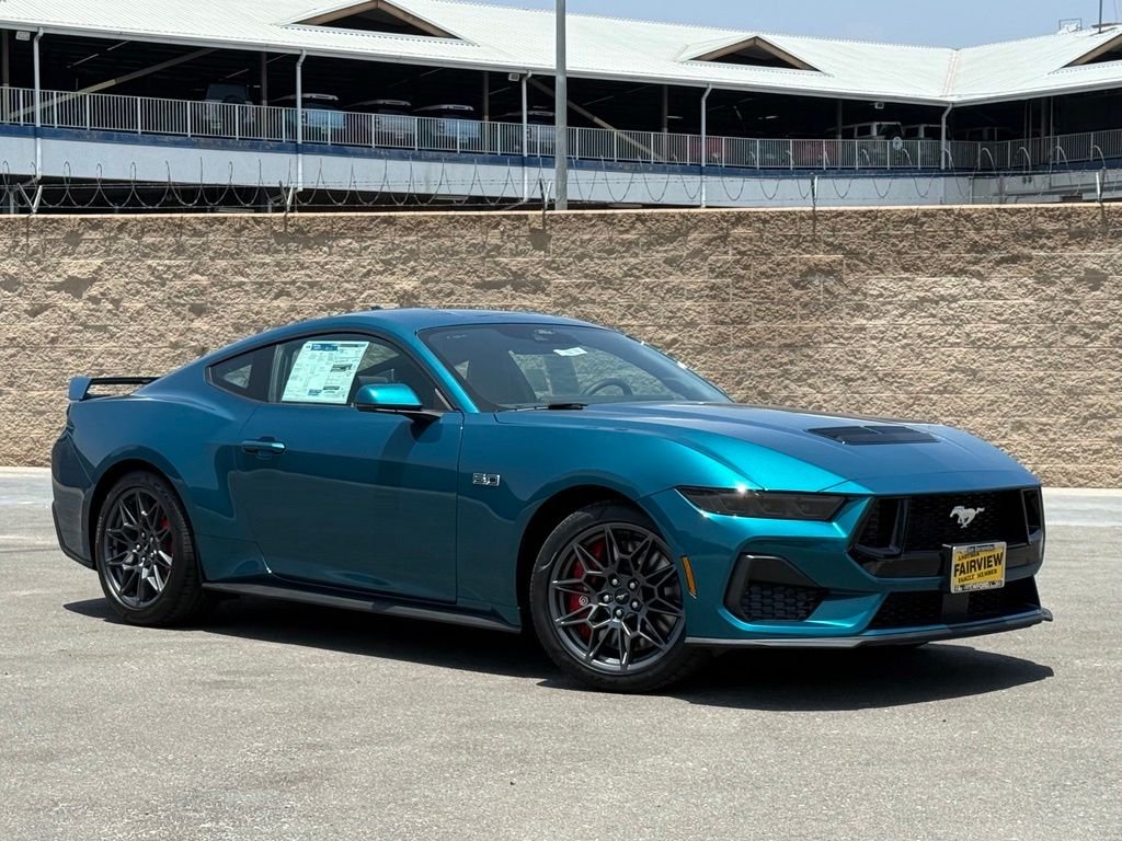 フォード MUSTANG GT メタリックブルー New 2026 Ford Mustang GT Premium Fastback 2D Coupe in Placentia