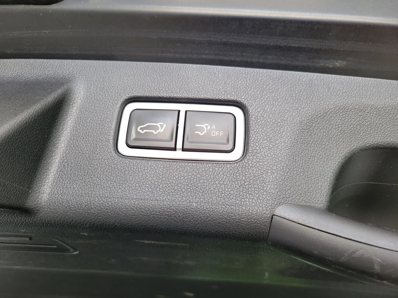 Certified Used 2024 Black Kia X-Pro SX Prestige image 7