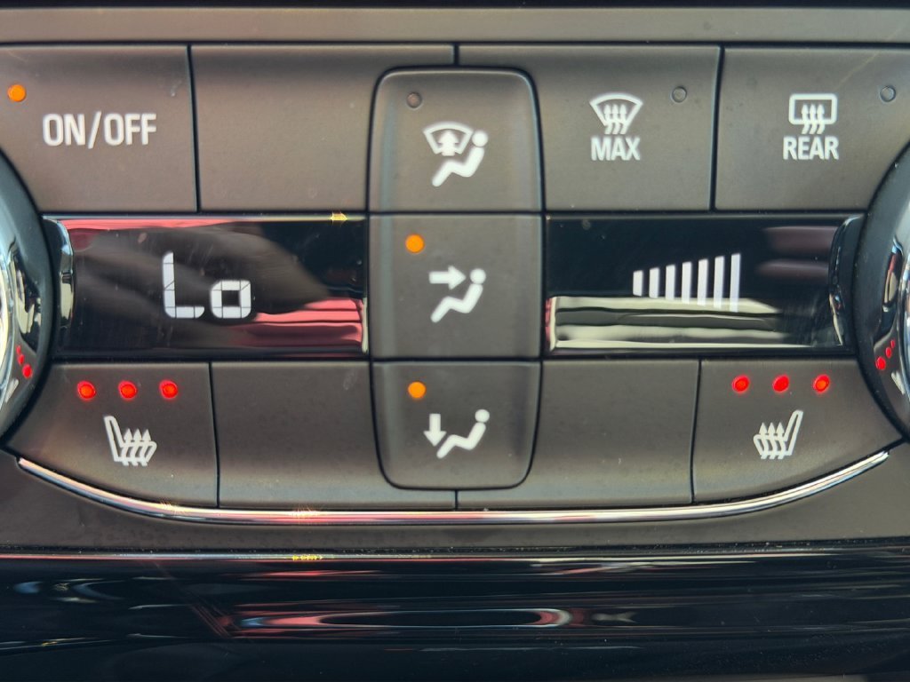 2025 Chevrolet Trax Activ - Photo 19