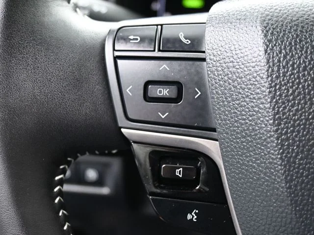 Used 2025 White Toyota SE image 19