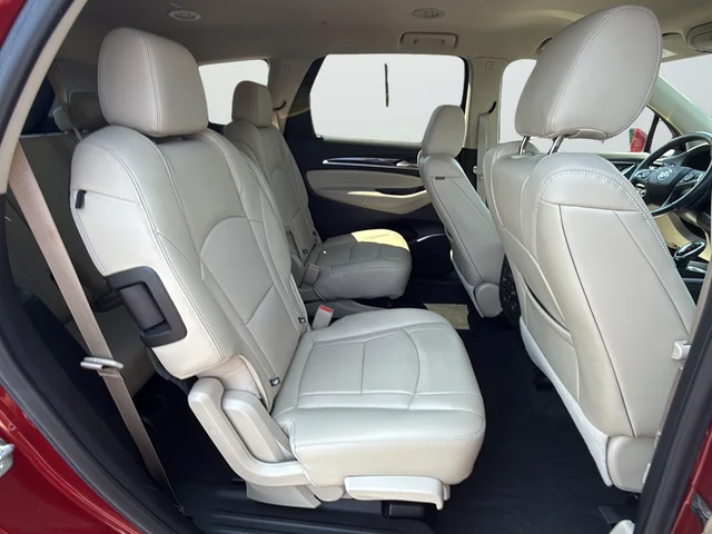 Used 2020 Red Buick Essence image 25