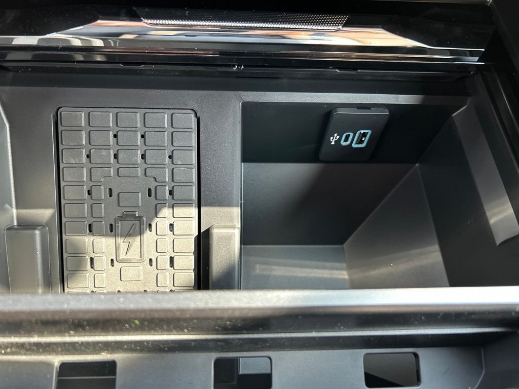 New 2026 Oxford White Ford Lariat image 31