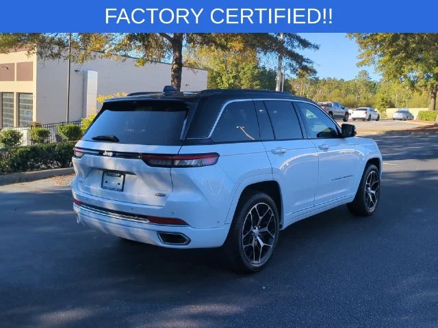 Used 2024 White Jeep Summit Reserve image 5