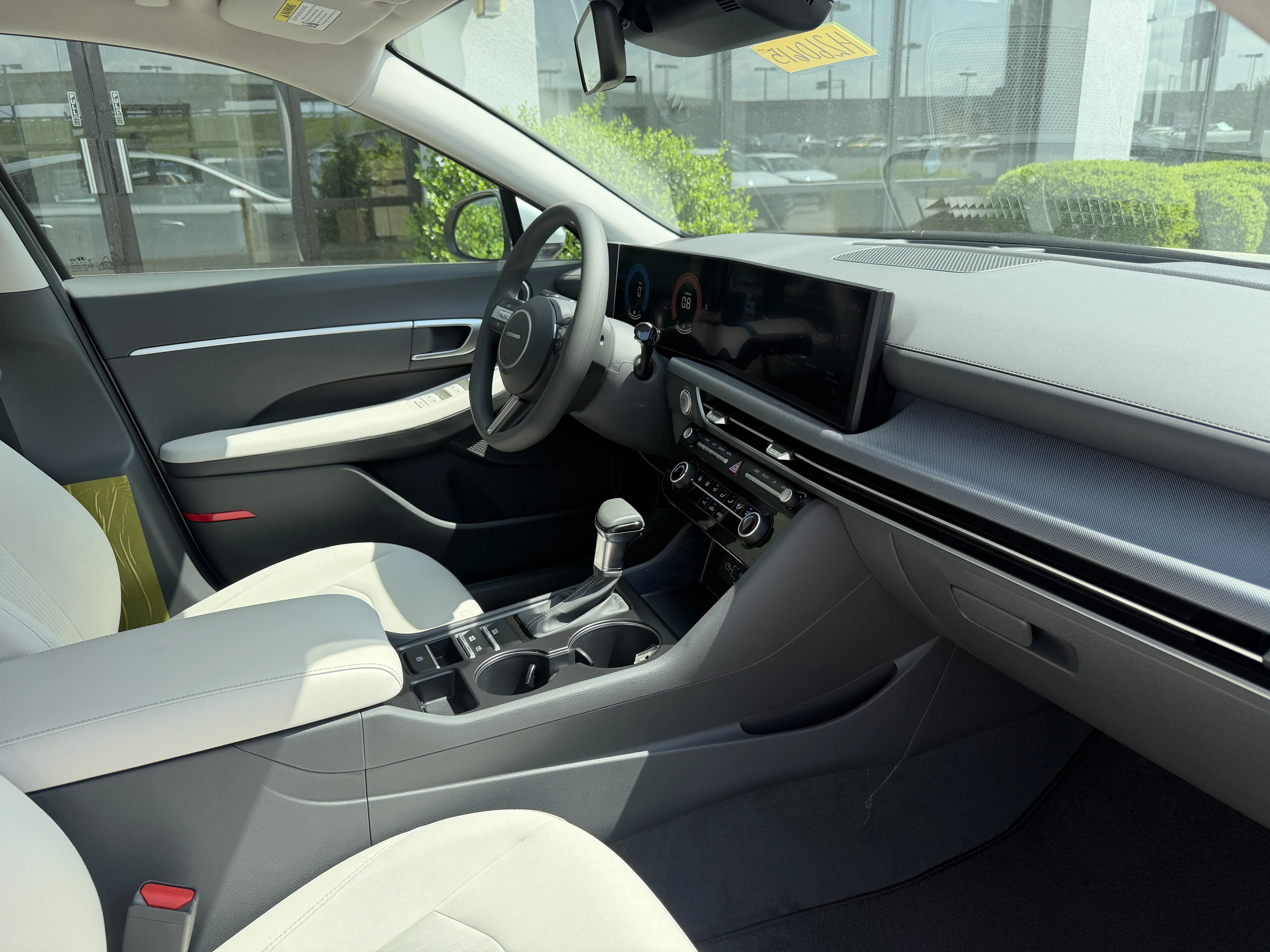 Used 2026 Aero Silver Hyundai SE image 18