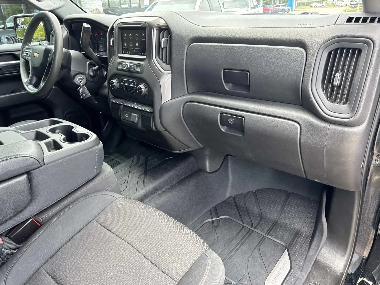 Used 2019 BLACK Chevrolet Custom image 12