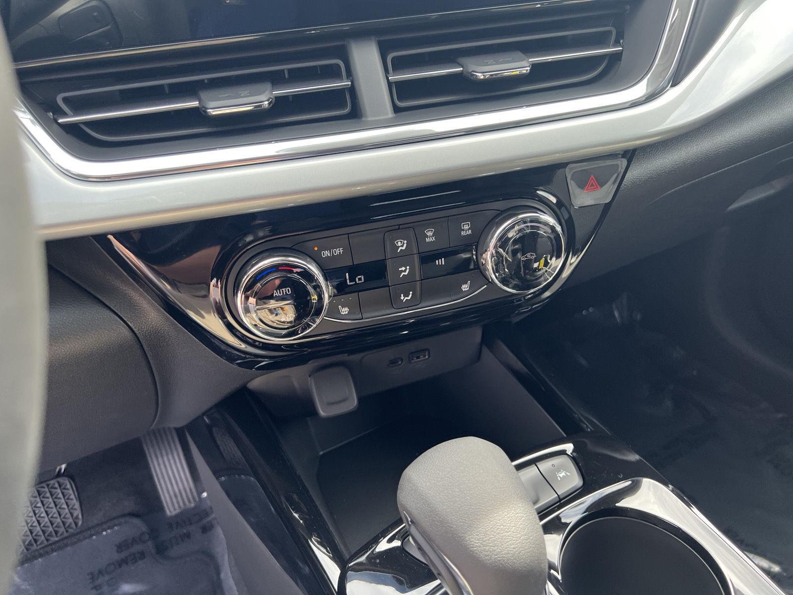 2026 Chevrolet Trax LT - Photo 24