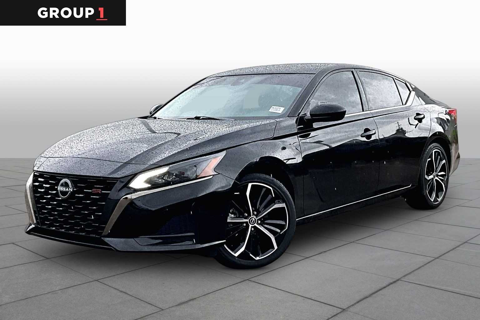 2025 Nissan Altima SR