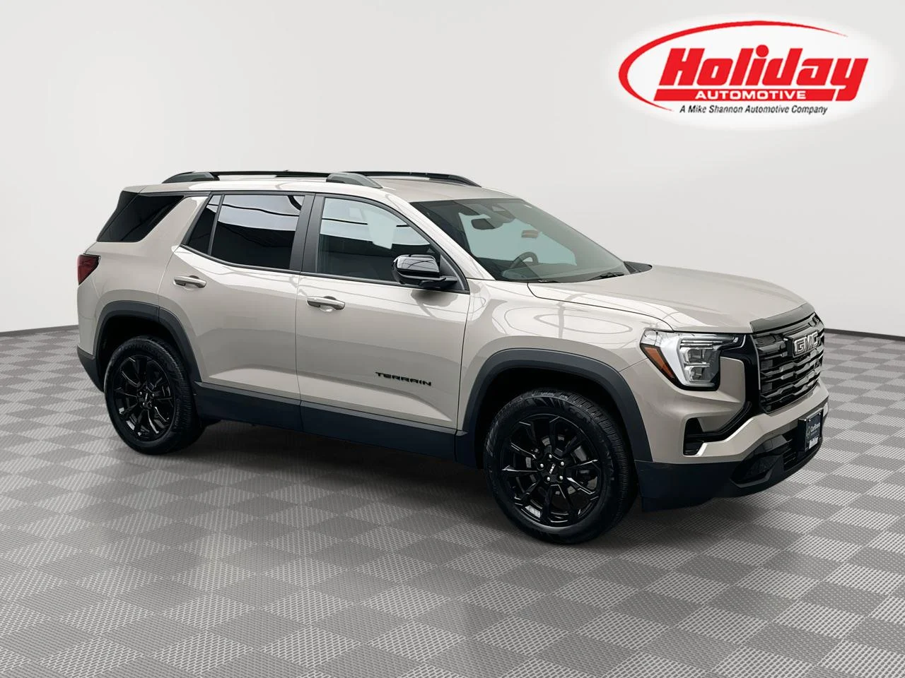 Used 2025 Riverstone Metallic GMC Elevation image 1