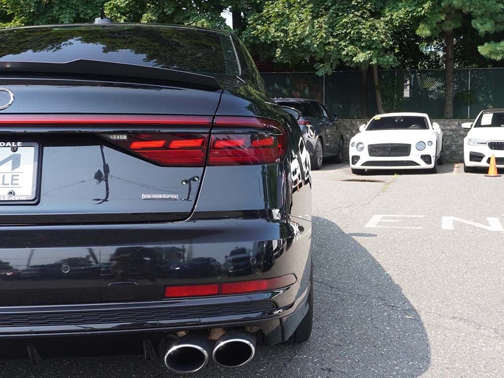 Used 2020 Black Audi 4.0 image 17