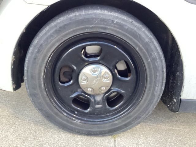 Used 2014 White Ford Base image 4