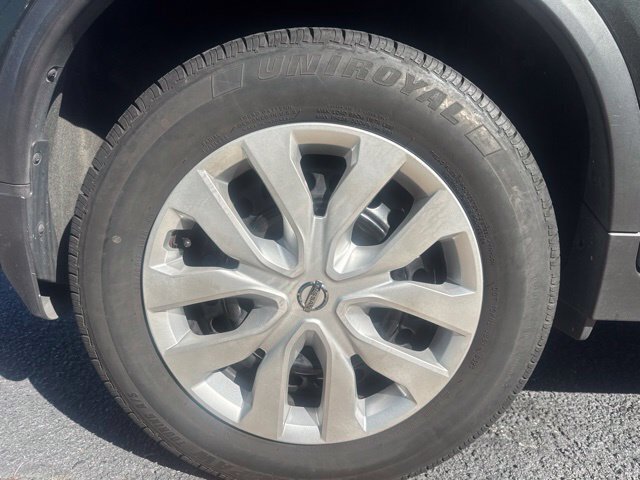 Used 2017 Black Nissan S image 6