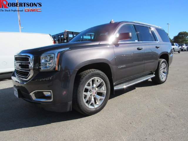 Used 2018 Gray GMC SLE image 1