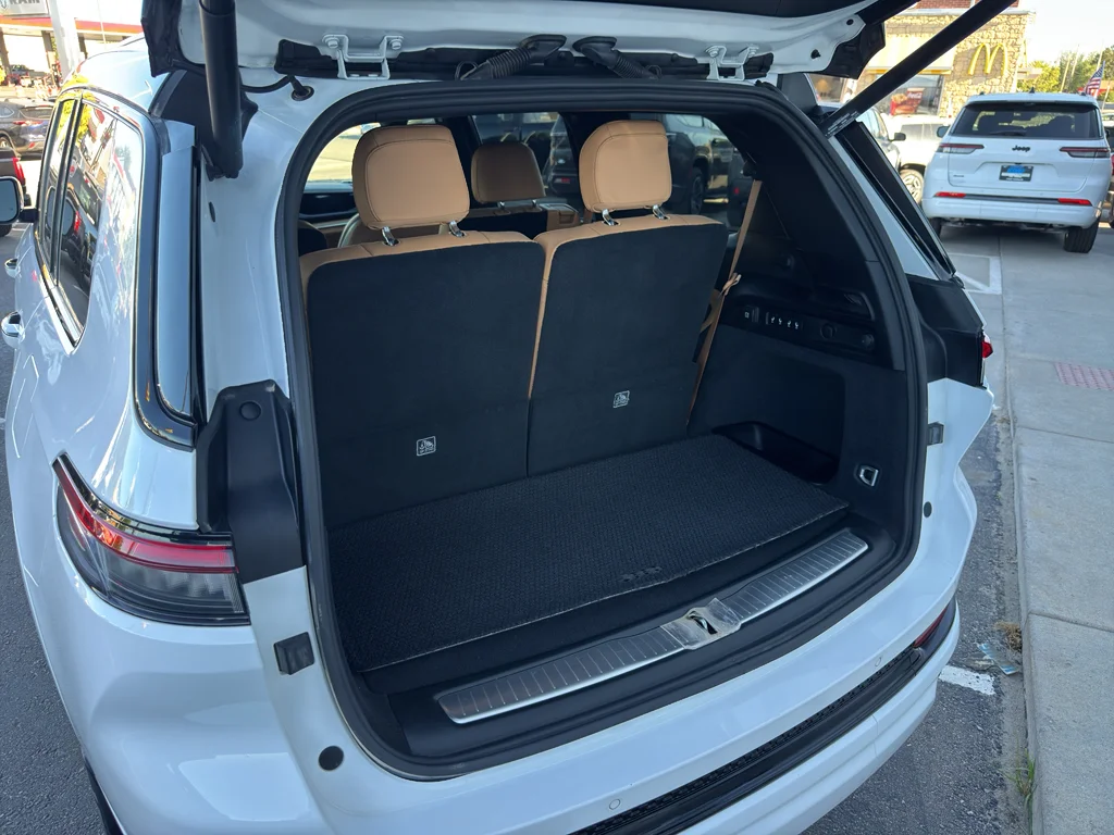 Used 2025 Bright White Clearcoat Jeep Summit Reserve image 20