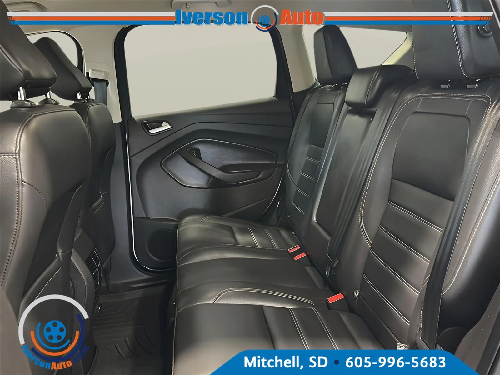 Used 2019 Ingot Silver Ford SEL image 24
