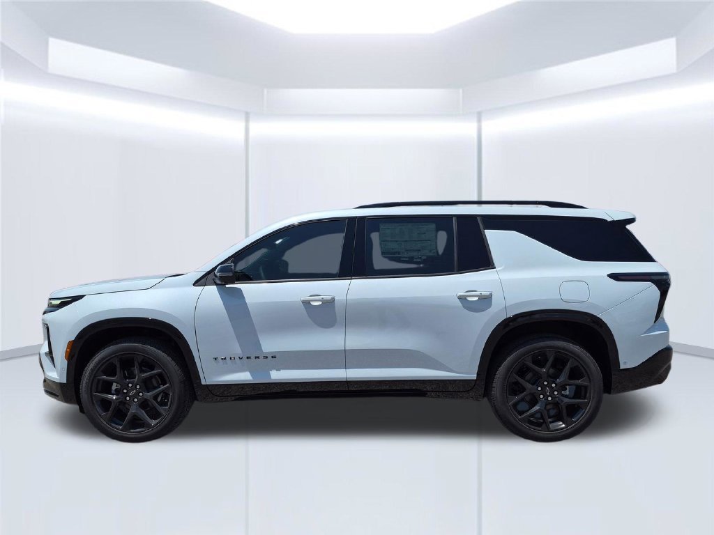 New 2026 Polar White Tricoat Chevrolet RS image 2
