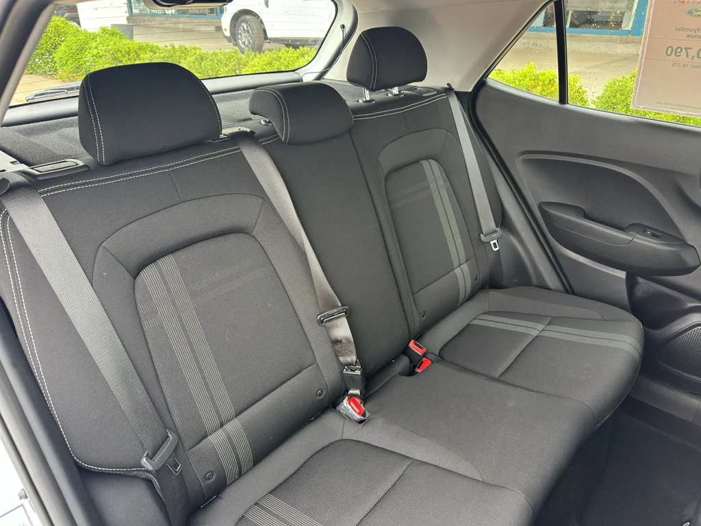 Used 2025 Onyx Black Hyundai SEL image 31