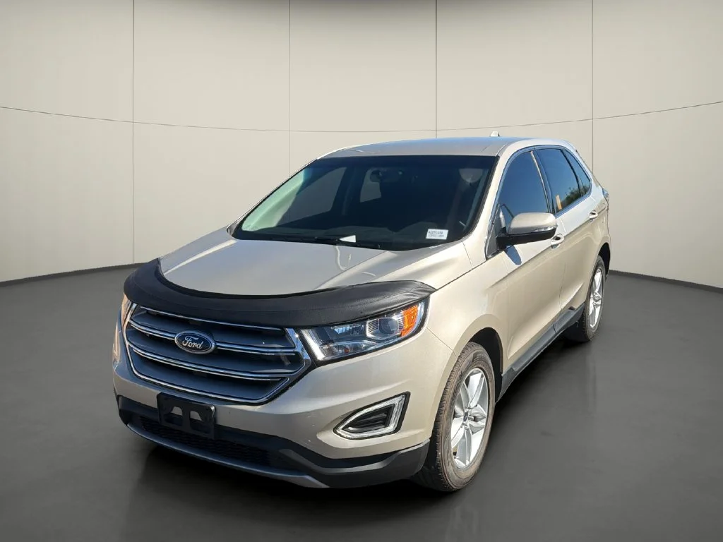 Used 2017 Gold Ford SEL image 3