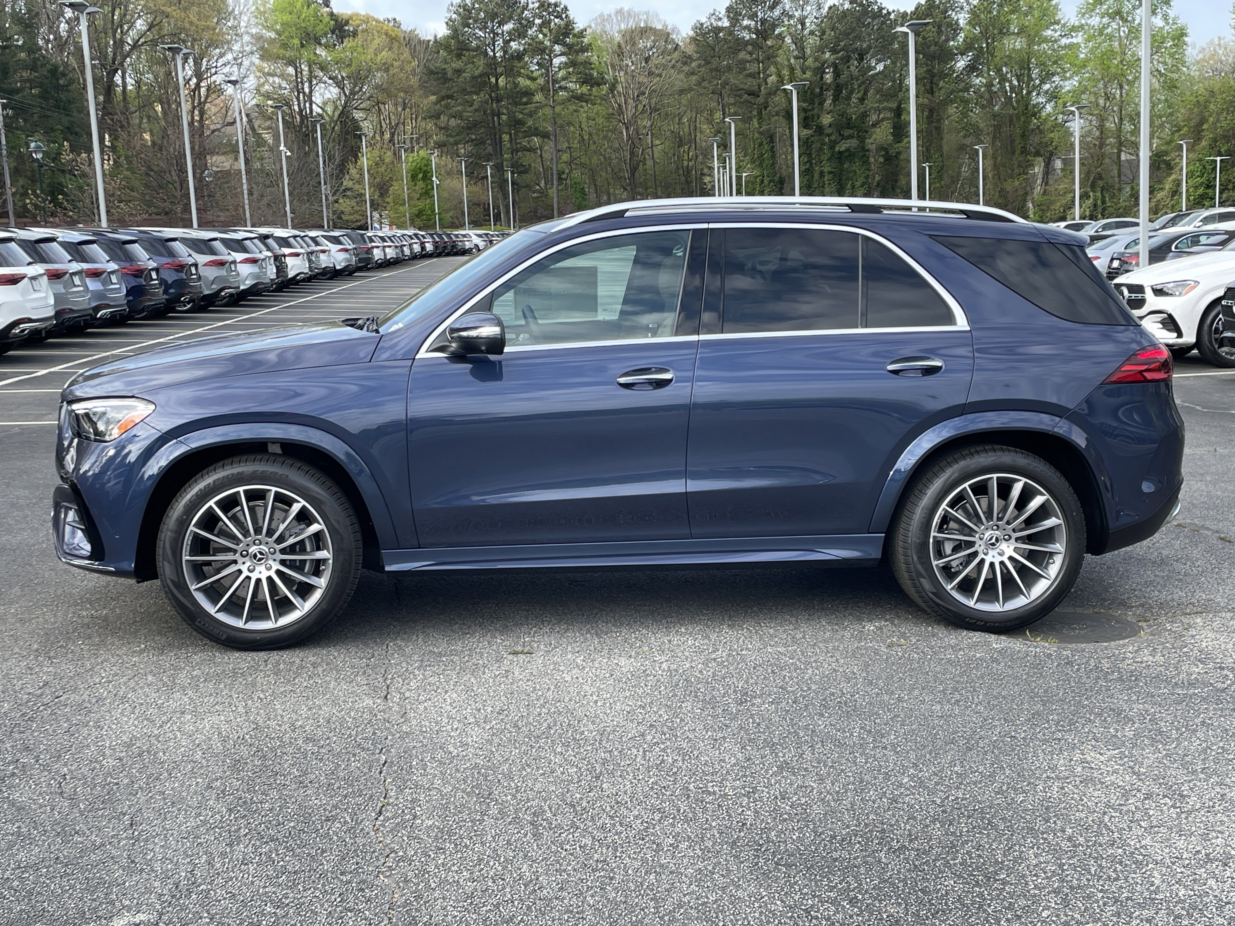 New 2026 Twilight Blue Metallic Mercedes-Benz GLE 450 4MATIC® SUV image 12
