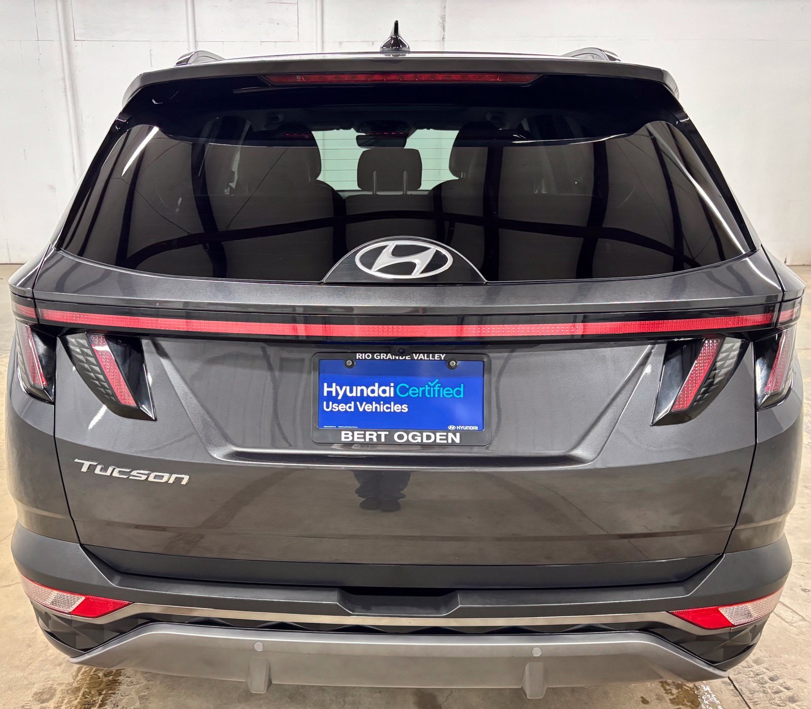 Certified Used 2023 Gray Hyundai Limited image 5