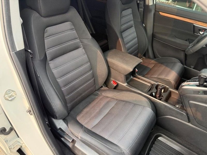 Used 2018 White Diamond Pearl Honda EX image 11