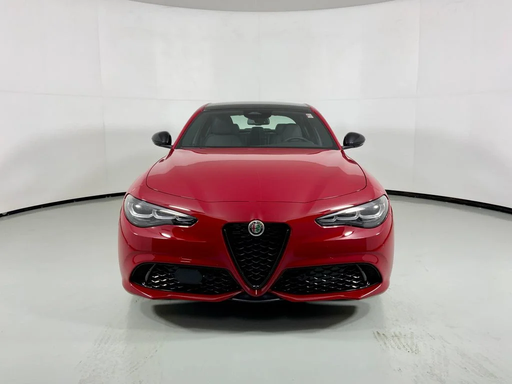 New 2026 Alfa Rosso (Red) Exterior Paint Alfa Romeo Sprint image 5
