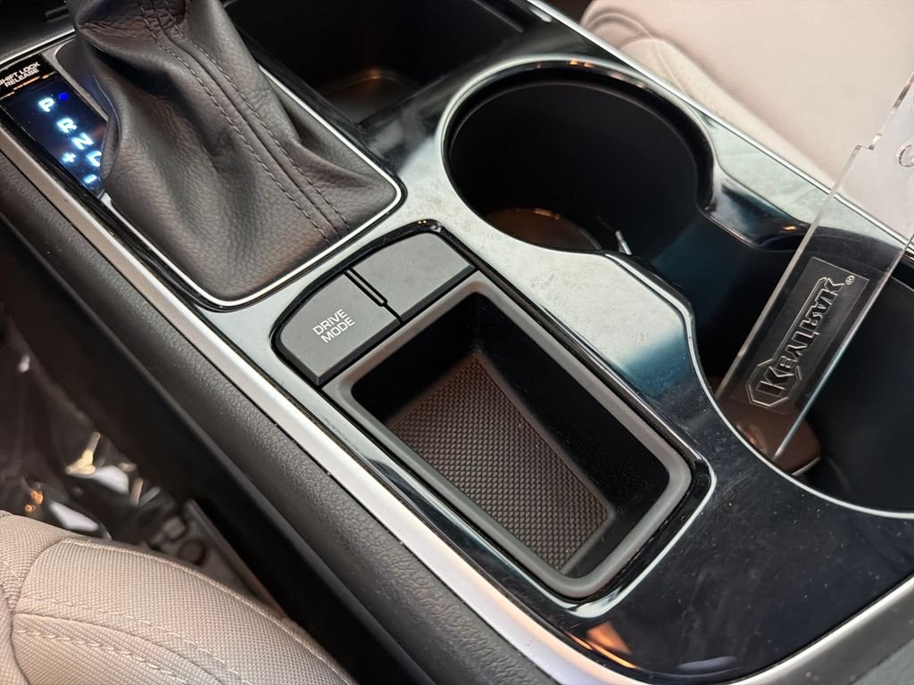 Used 2019 Machine Gray Hyundai SEL image 25
