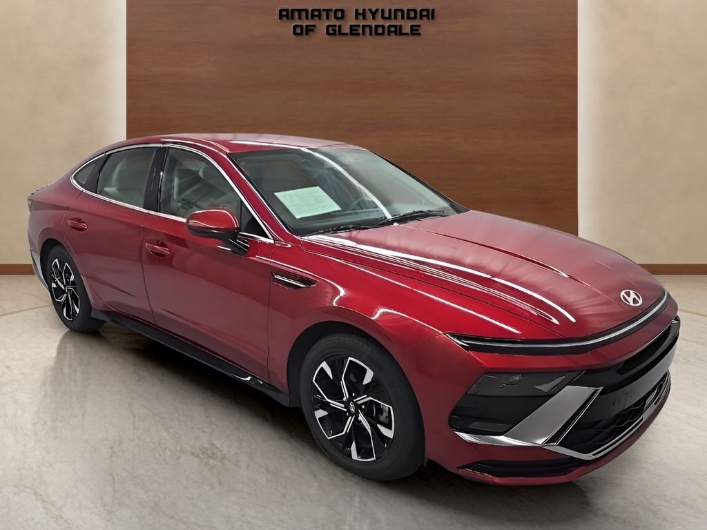 Certified Used 2025 Red Hyundai SEL image 8