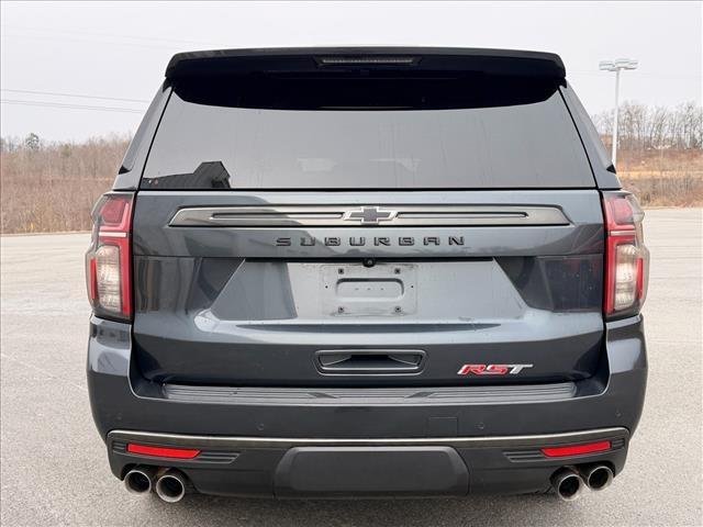 Used 2022 Evergreen Gray Metallic Chevrolet RST image 4