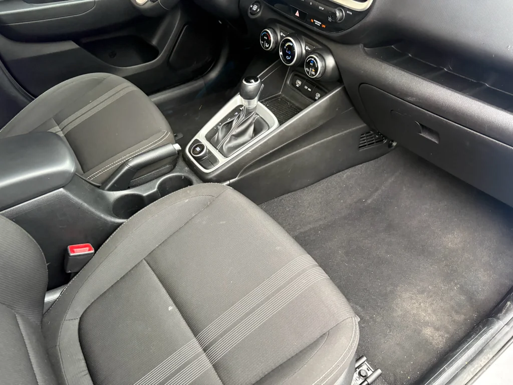 Used 2025 Shimmering Silver Hyundai SEL image 19