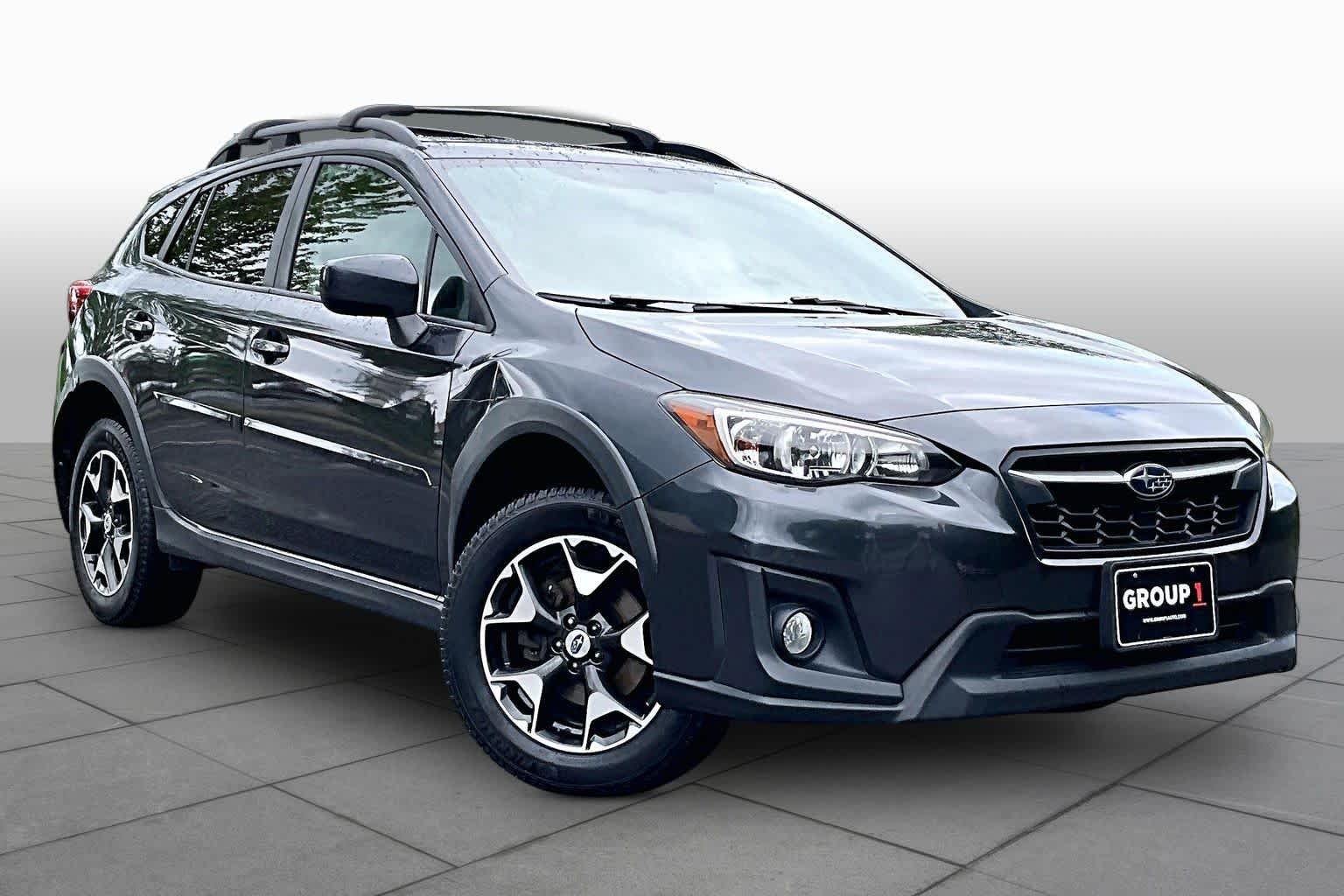 Used 2018 Dark Gray Metallic Subaru Premium image 3