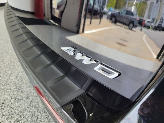 Certified Used 2023 Black Ford XLT image 29