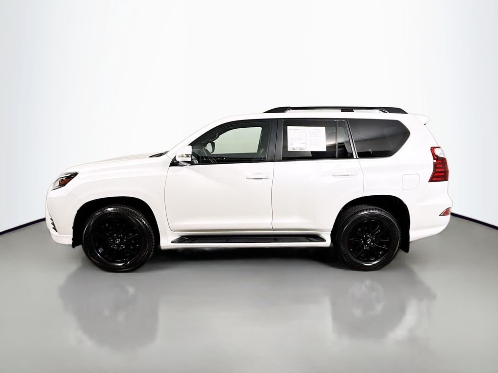 Used 2022 Starfire Pearl Lexus Base image 4