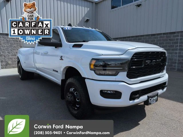 2022 RAM 3500 Limited 4X4 Crew Cab LWB's photo