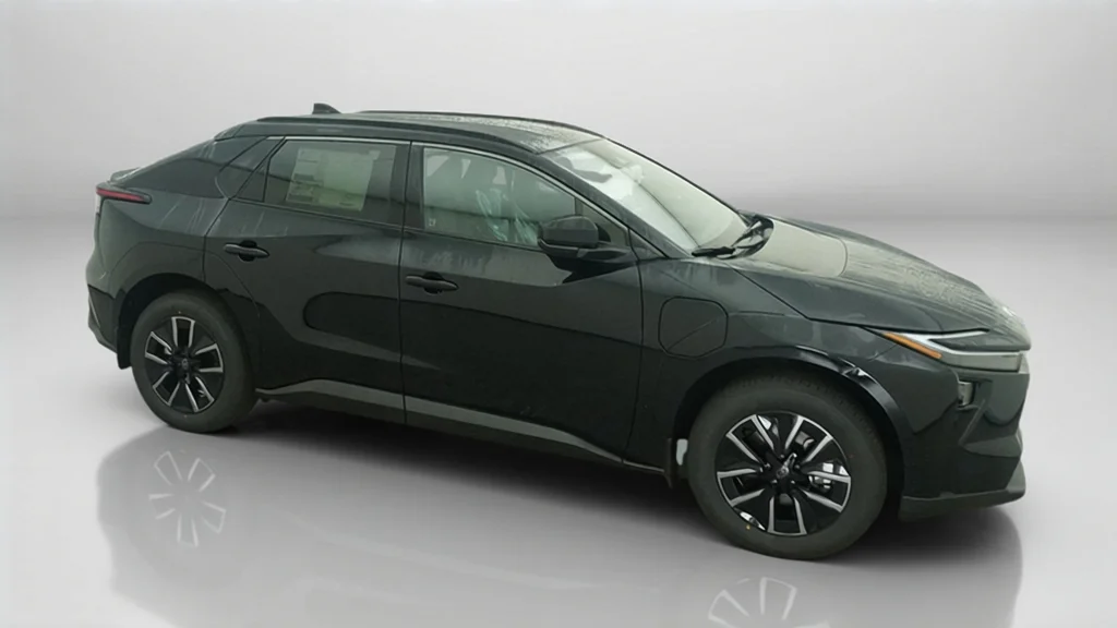 New 2027 Midnight Black Metallic Toyota XLE image 6