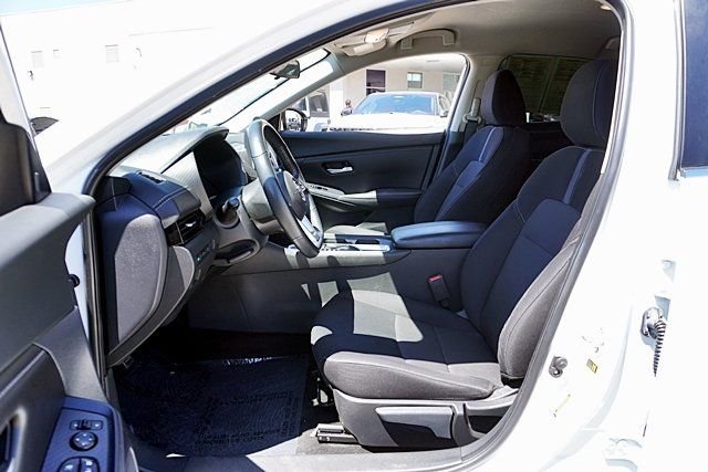 Used 2023 White Nissan SV image 19