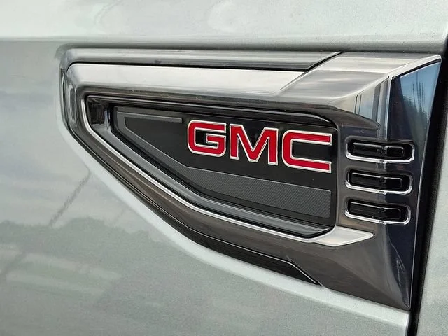 New 2026 Sterling Metallic GMC AT4 image 29