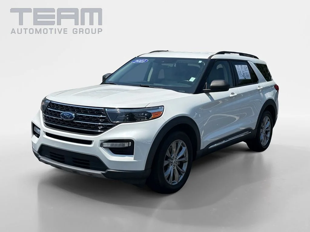Used 2021 White Ford XLT image 3