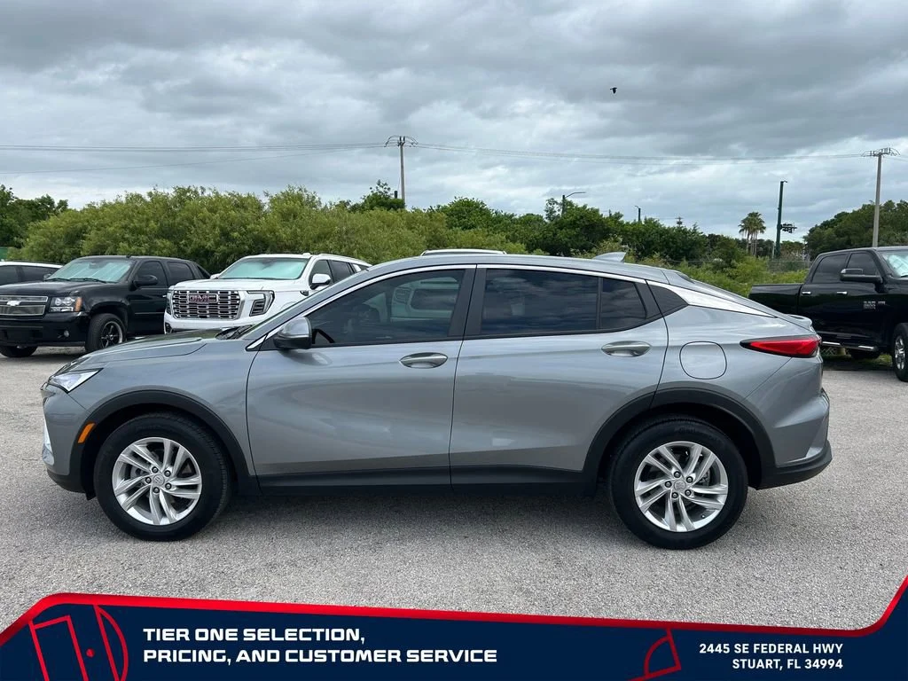 Used 2025 Moonstone Gray Metallic Buick Preferred image 8