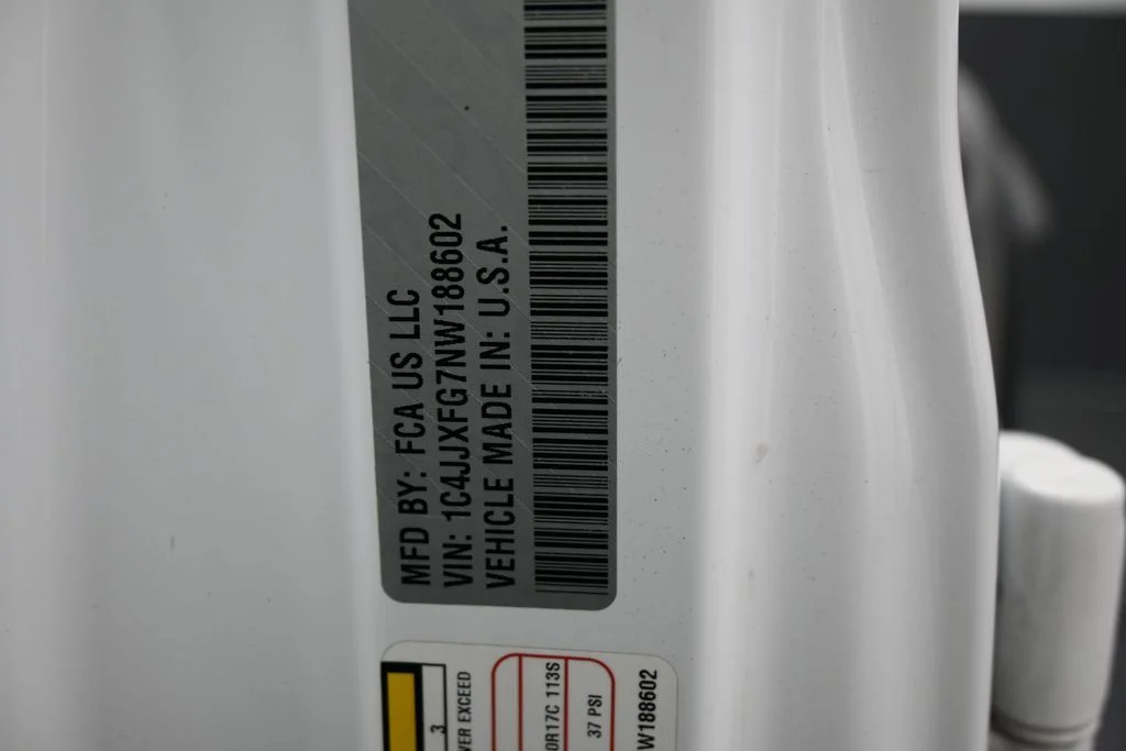 Used 2022 Bright White Clearcoat Jeep Unlimited Rubicon image 20