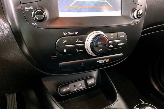 Used 2018 White Kia Plus image 13