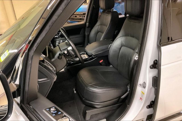 Used 2021 White Land Rover Westminster image 13