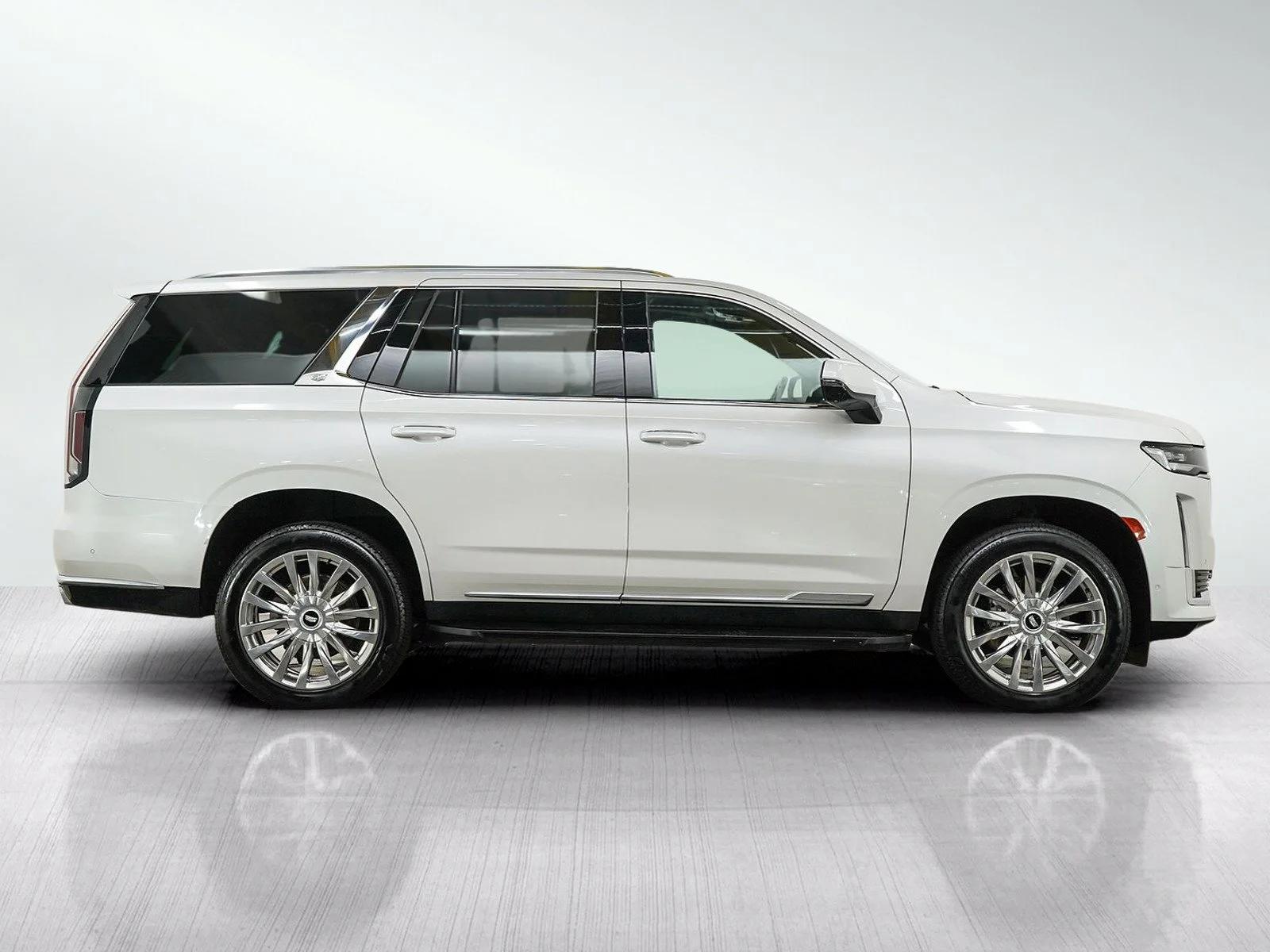 Used 2021 Crystal White Tricoat Cadillac Premium Luxury image 6