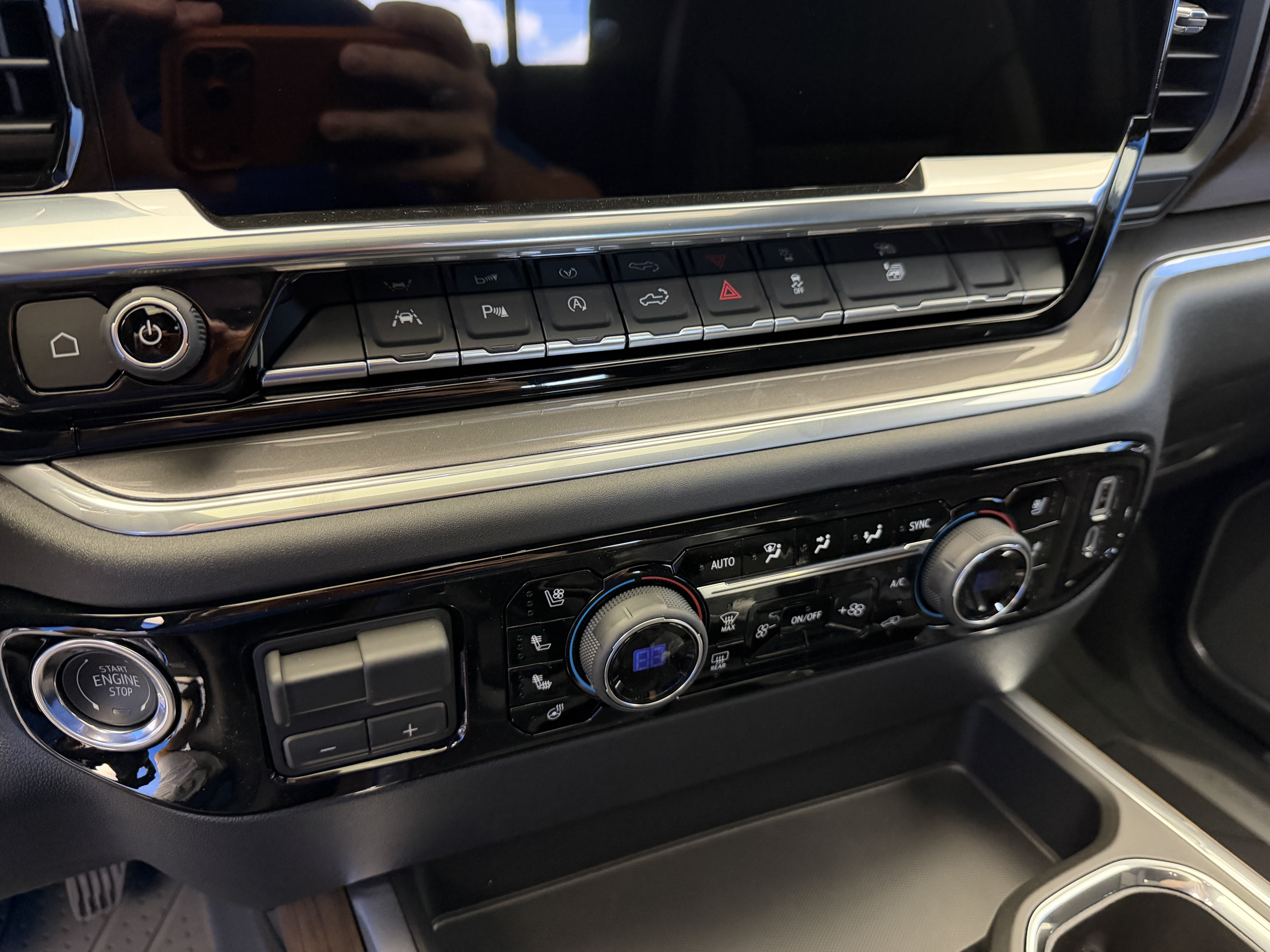 2026 Chevrolet Silverado 1500 High Country - Photo 24