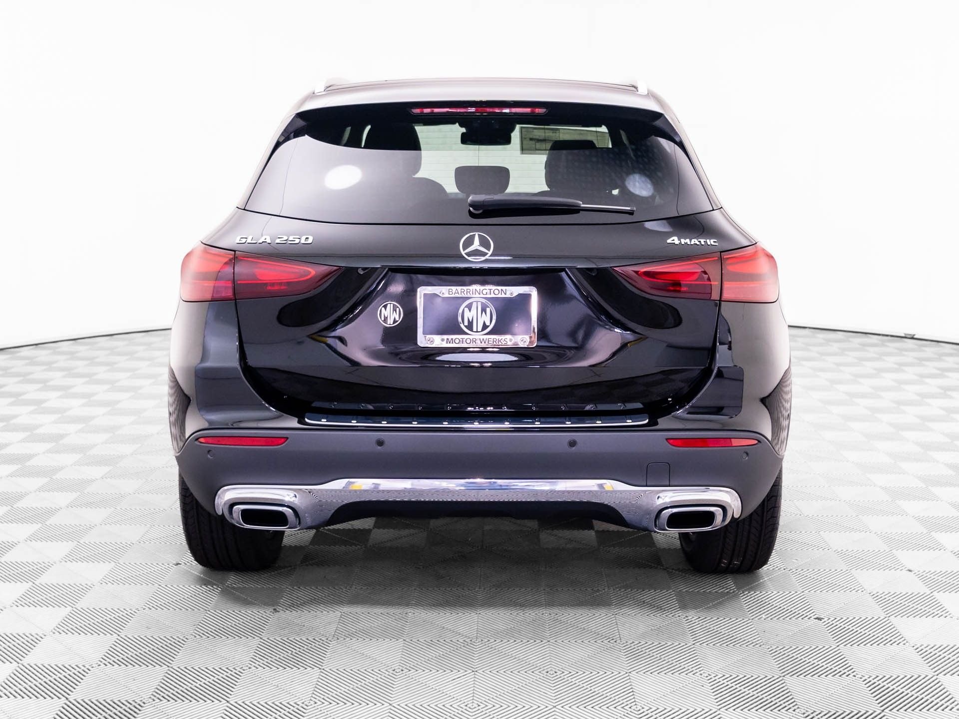 New 2026 Black Mercedes-Benz GLA 250 image 4
